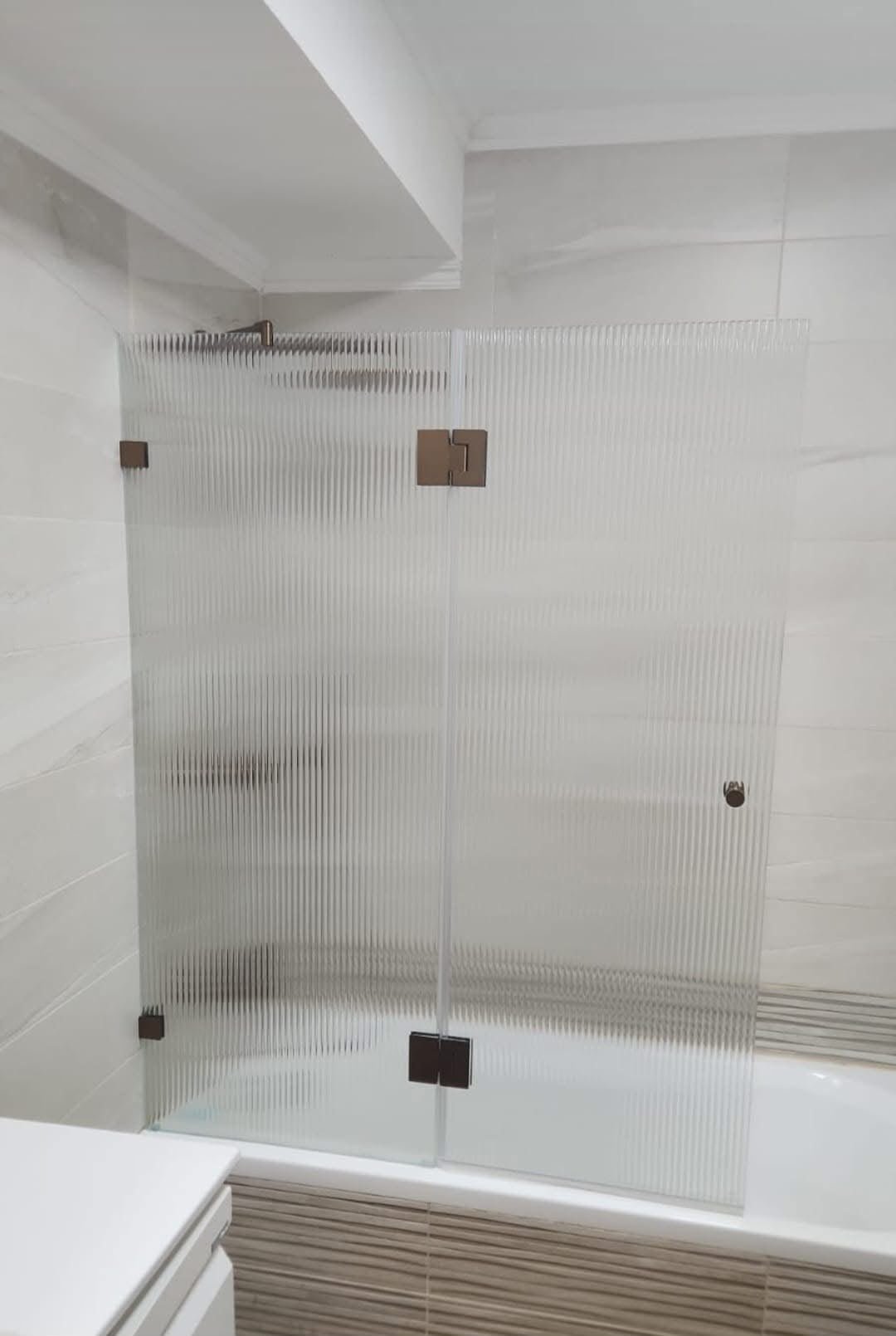 פרויקט זכוכית Diamond Glass